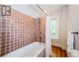 138 DUBLIN STREET N - 34