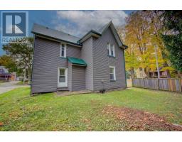 103 PATRICK STREET E - 10