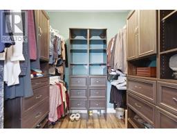 217 BRITANNIA ROAD E - 18