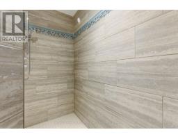 217 BRITANNIA ROAD E - 22