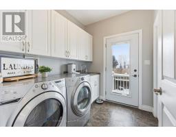 217 BRITANNIA ROAD E - 24