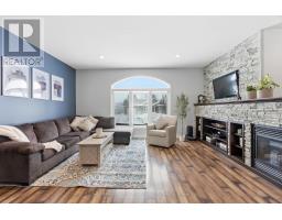 217 BRITANNIA ROAD E - 8
