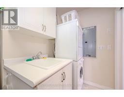 401 - 65 BAYBERRY DRIVE - 32