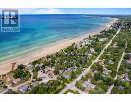 7 6TH AVENUE S - 21
