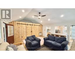 7 6TH AVENUE S - 31