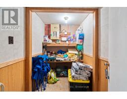 24 HURON STREET N - 21