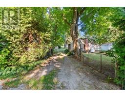 24 HURON STREET N - 24