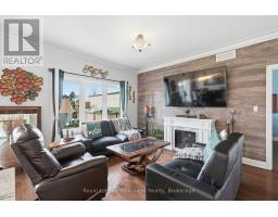 6 BROWN STREET S - 9