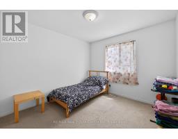 29 MILSON CRESCENT - 18