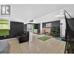 29 MILSON CRESCENT - 35