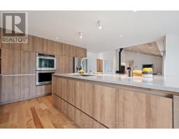 66 HURON STREET N - 17