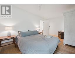 66 HURON STREET N - 23