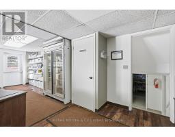 1773 BRUCE ROAD 10 - 27