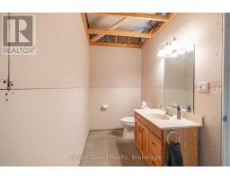 98 BIRCH STREET - 38