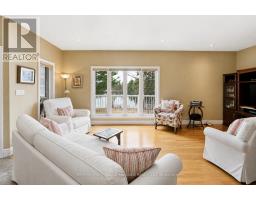 132 LAWSON DRIVE - 9