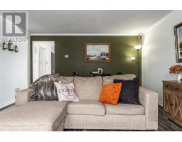 651 DEVON STREET - 8