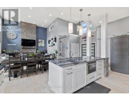 171 HURON ROAD - 12