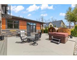 171 HURON ROAD - 30