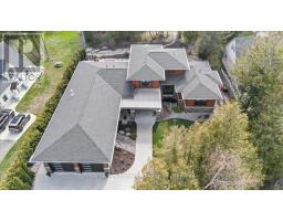 171 HURON ROAD - 36