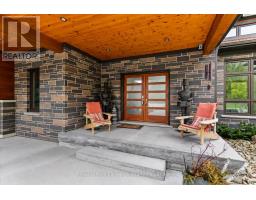 171 HURON ROAD - 5