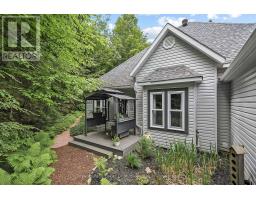 103 SOUTHBANK DRIVE - 3