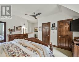 103 SOUTHBANK DRIVE - 33