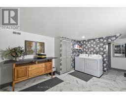 103 SOUTHBANK DRIVE - 36