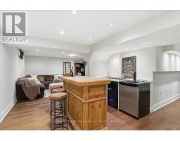 19 FORESTVIEW DRIVE - 35