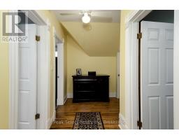 229 STATION STREET - 32