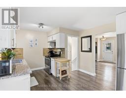 51 CLEMENS AVENUE - 11