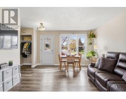 51 CLEMENS AVENUE - 7