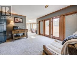 89 BURRITT STREET - 11