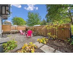 20 HIGHVIEW PLACE - 23
