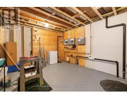 419 PARK STREET W - 32