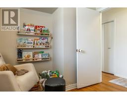 228 REDFORD CRESCENT - 13