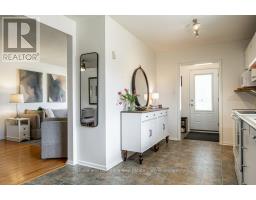 228 REDFORD CRESCENT - 8