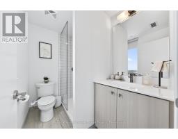 2402 - 15 WELLINGTON STREET S - 25