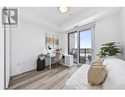 2402 - 15 WELLINGTON STREET S - 26