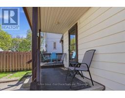 49 WELL STREET - 27