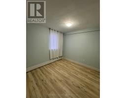 210 - 601 BARBER AVENUE N - 11