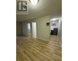 210 - 601 BARBER AVENUE N - 7