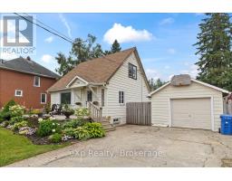 496 MAIN STREET E - 1