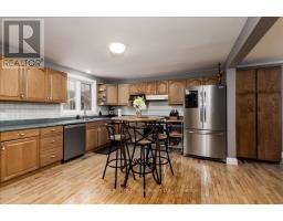 202 HURON ROAD - 12