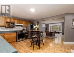 202 HURON ROAD - 13