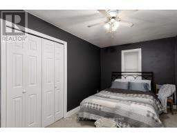 202 HURON ROAD - 18