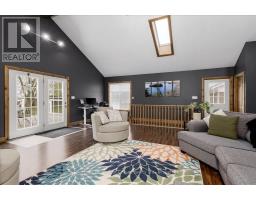 202 HURON ROAD - 6