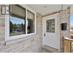 126 FORFAR STREET E - 5