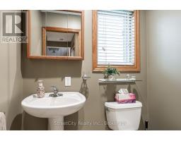 27 KAY STREET - 24