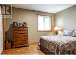 27 KAY STREET - 34