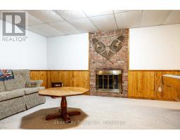 27 KAY STREET - 40